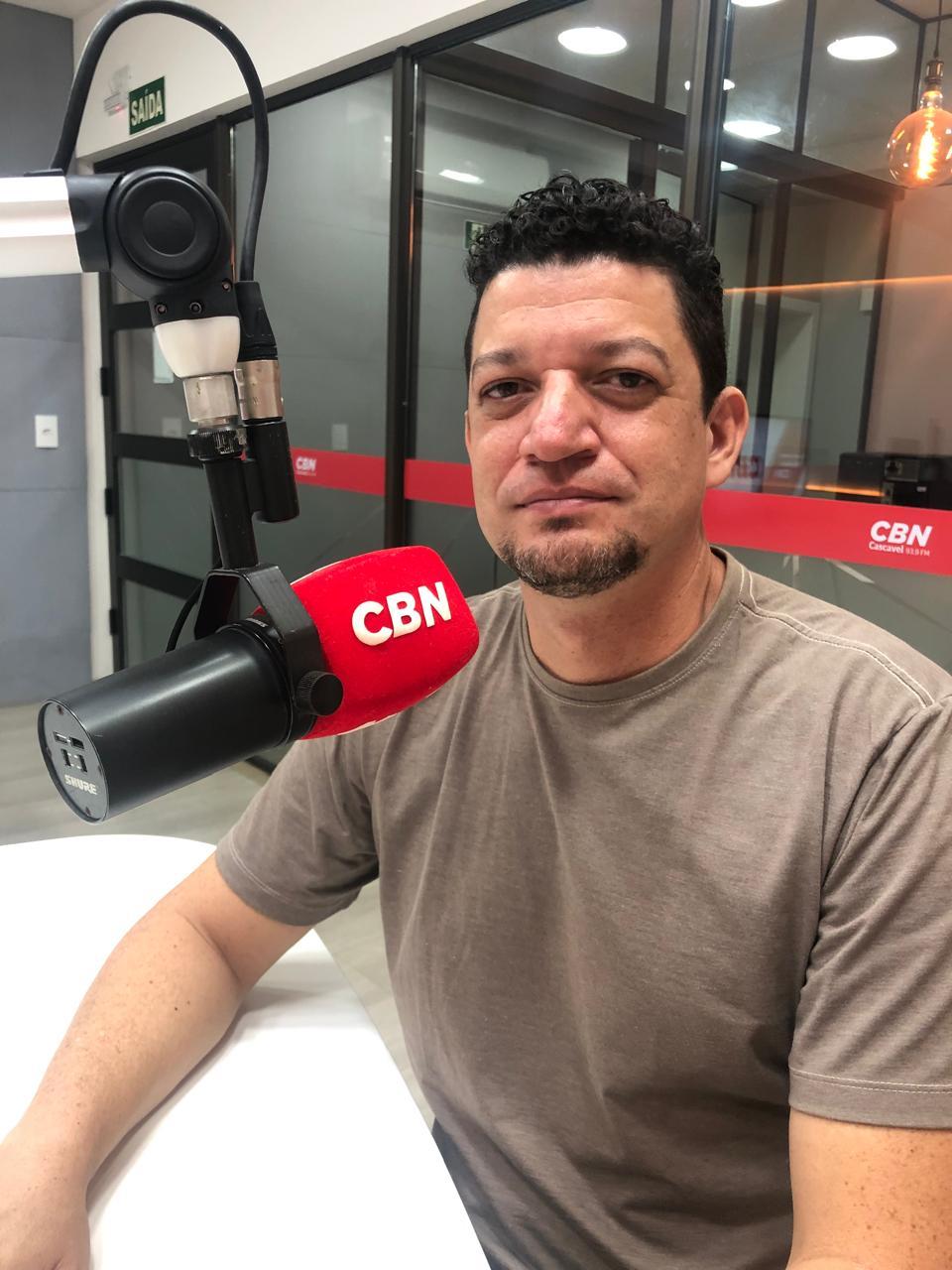 "O mercado carece de profissionais da tecnologia", diz Leandro de Souza