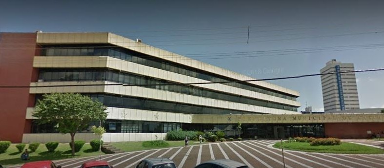 Prefeitura auxilia famílias atingidas por incêndio no Interlagos