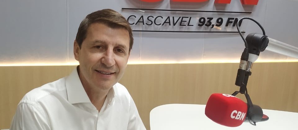 "Vamos estar atento e presente, com Deus na frente, juntos somos mais fortes"