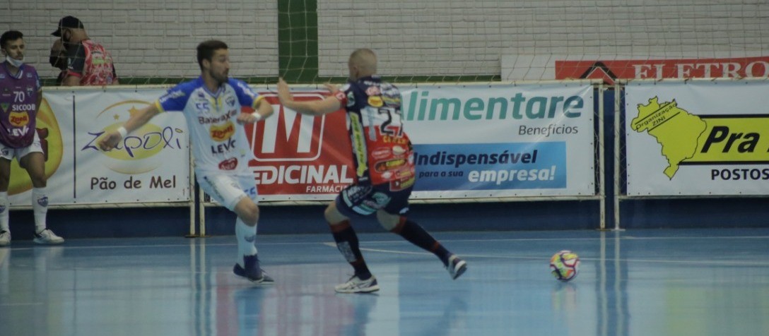 Cascavel Futsal derrota Umuarama e conquista o hexa