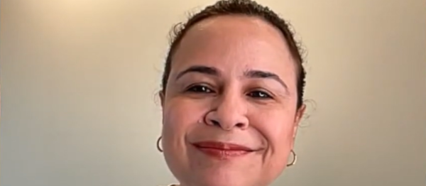 "O principal desafio é a capacitação. Mas, não só dos professores", relata Luciana Brites