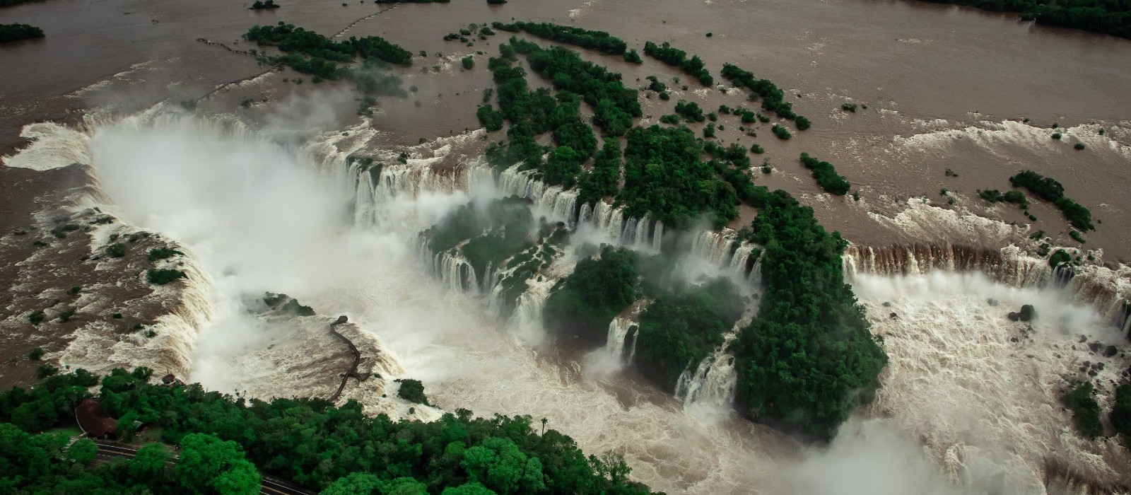 Vazão d’água nas Cataratas está em 14 milhões de litros por segundo