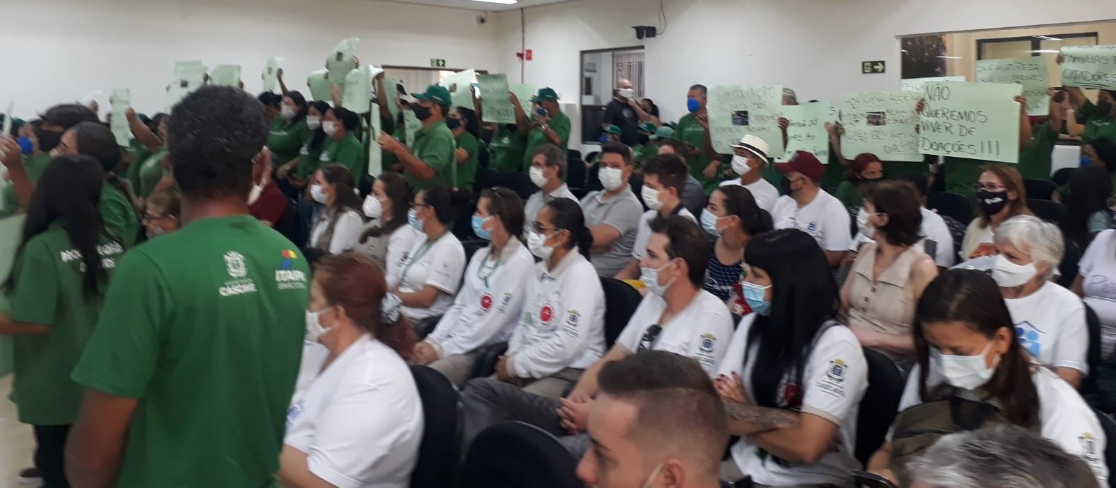 Audiência pública debate o novo contrato do lixo em Cascavel