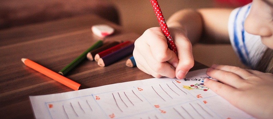 Escolas públicas têm menos alunos