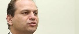 "É a criação de um novo beneficio para preservação de empregos", diz Barros