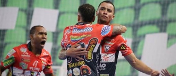 Cascavel Futsal vence, se classifica e fecha a primeira fase da Taça Brasil 