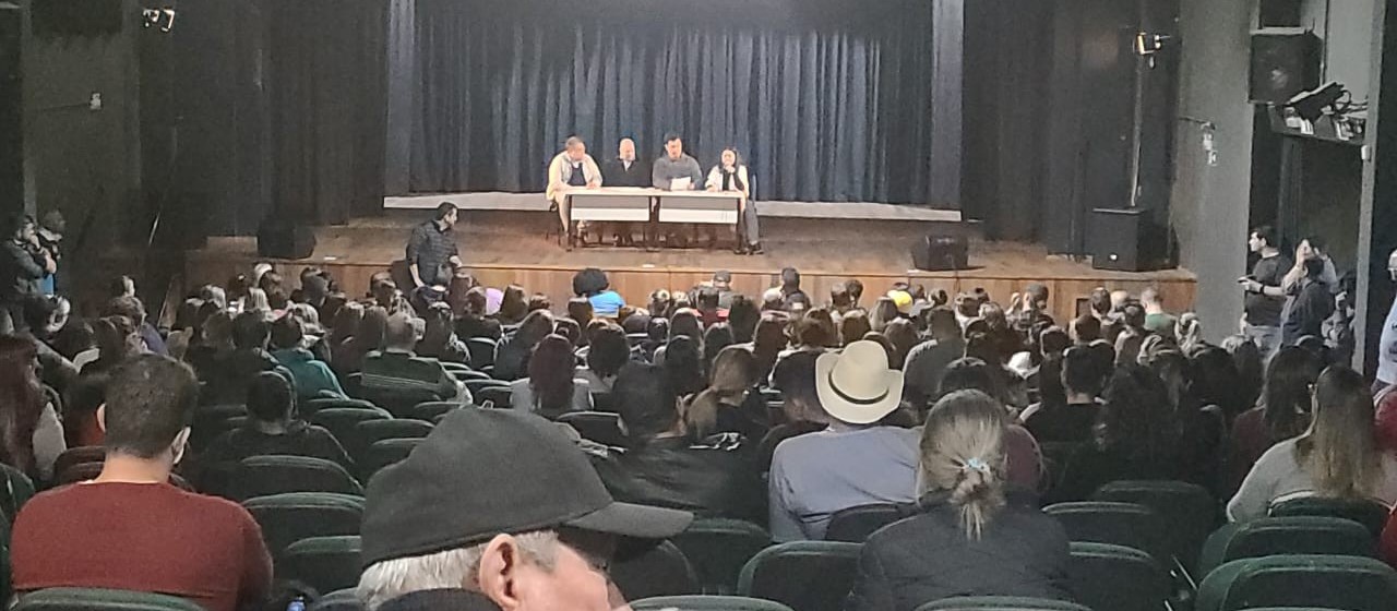 Município faz nova contraproposta de parcelamento do reajuste salarial dos servidores de Cascavel 