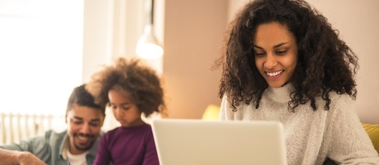 Como é conciliar o home-office com o cuidado com os filhos 