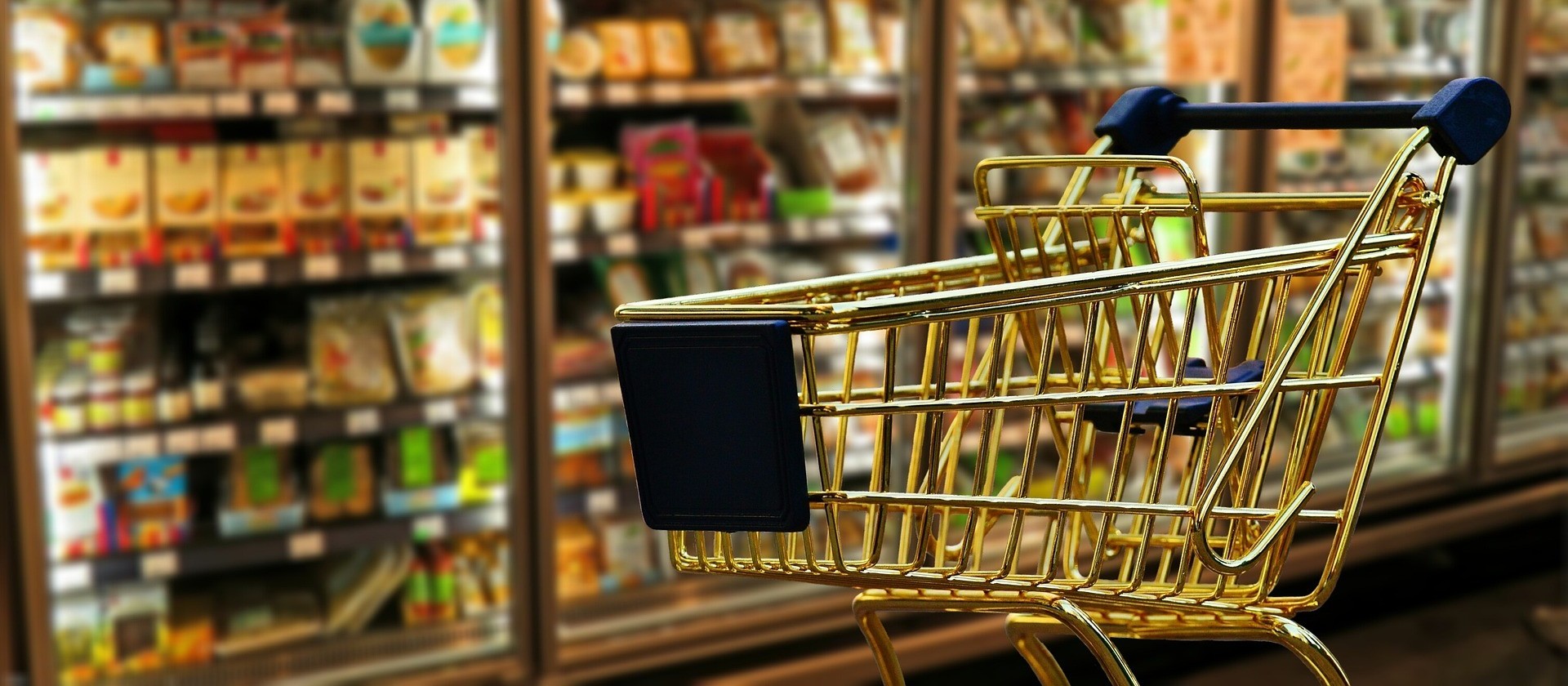 "De olho na validade": APRAS realiza campanha para incentivar consumidores 