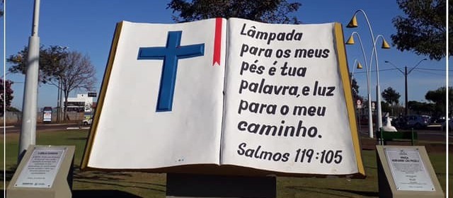 Evangélicos e católicos se reúnem para orar por Cascavel 