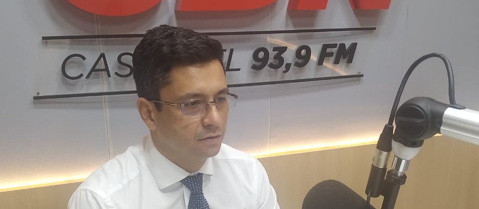 "Nosso poder legislativo, especialmente o federal, é uma tragédia; legisla pensando, principalmente, em votos" diz Ideriha