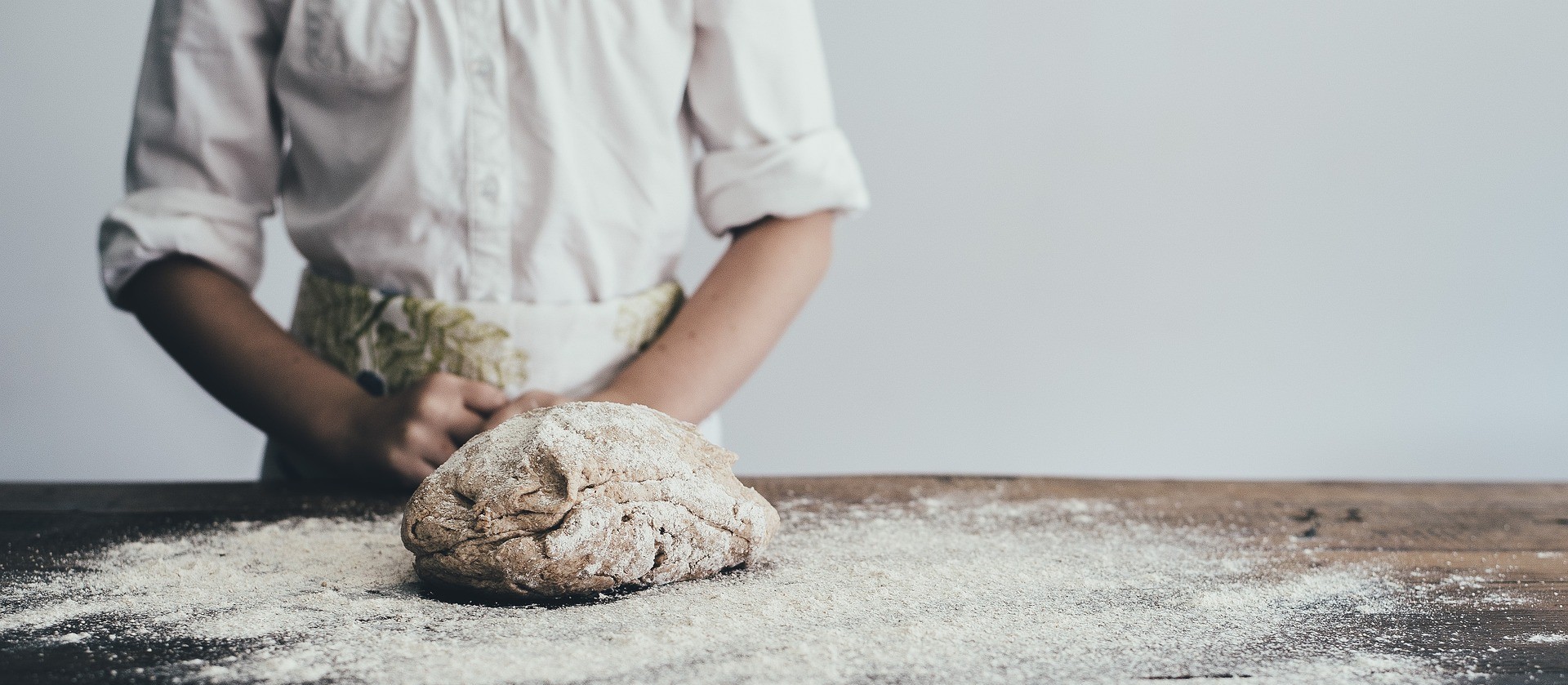 Setor alimentício lidera criação de empregos na indústria paranaense em outubro