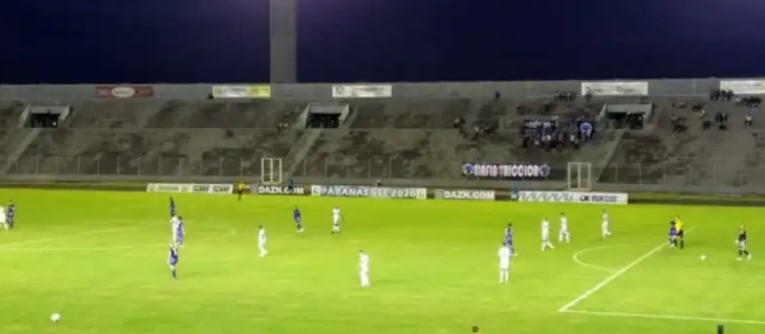 CCR é derrotado pelo Paraná no Olímpico por 2x0