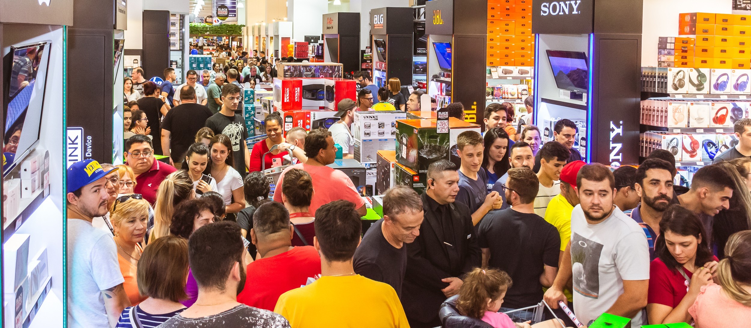 Black Friday atrai milhares de turistas para o Paraguai neste fim de semana