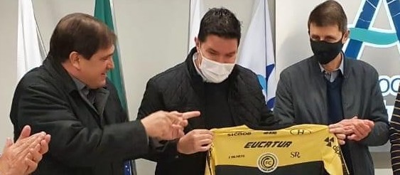 FC Cascavel chega à marca de 46 mil camisas vendidas 
