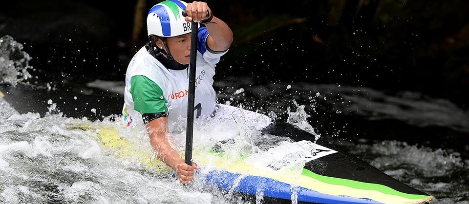 Ana Sátila conquista ouro em mundial de canoagem