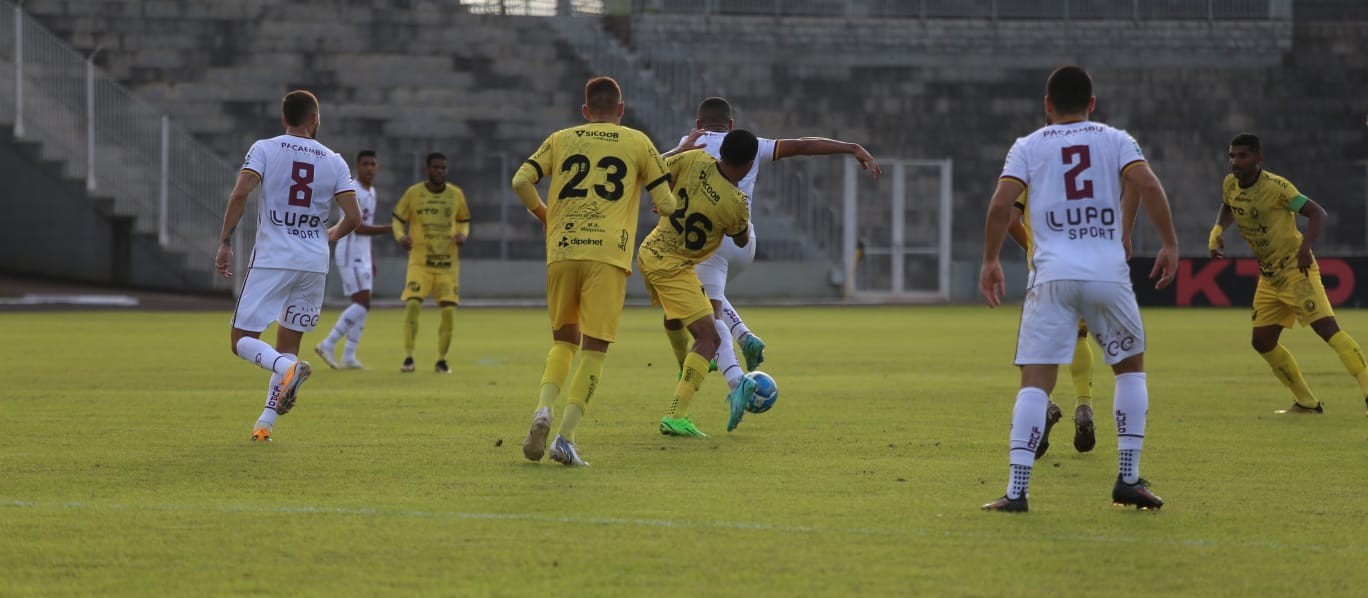 FC Cascavel é goleado no Olímpico pela Ferroviária