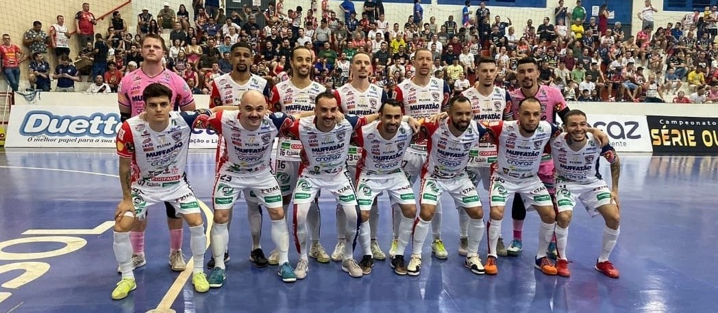 Cascavel Futsal vence o Pato e fica mais perto da final do Paranaense