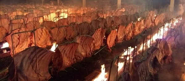 Mais de 20 toneladas de carne serão servidas na Festa do Trabalhador