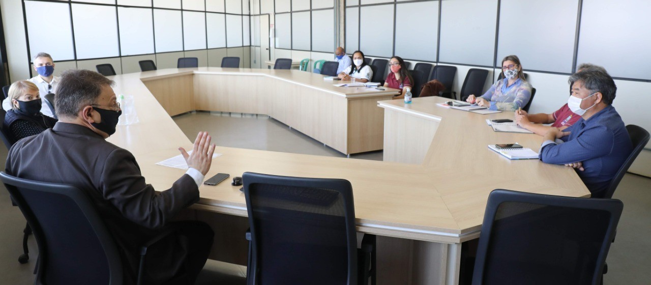 Reunião discute futuro do contrato do lixo