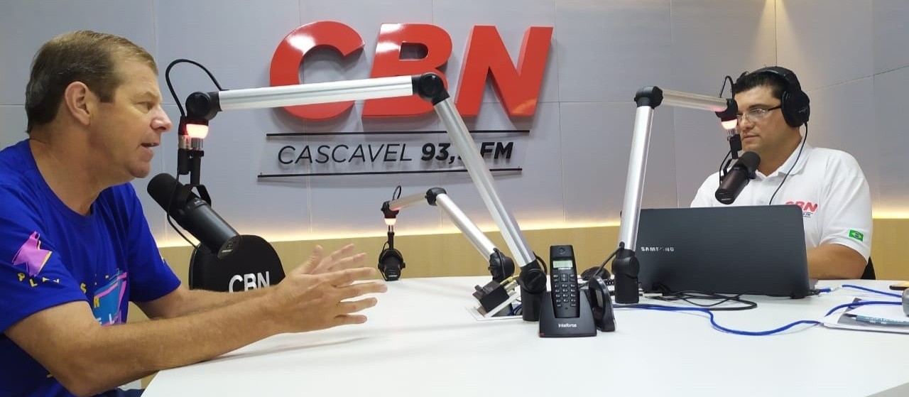 "A competição estimula a produtividade; a concorrência precisa ser maior não apenas nos bancos" diz Scheuer