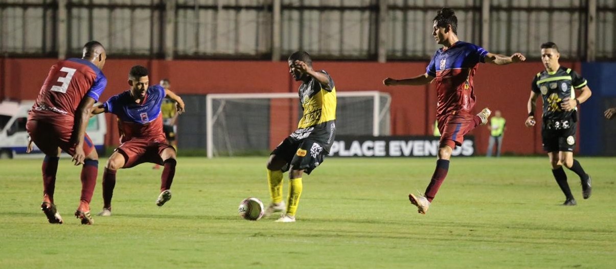 Paulo Sérgio volta a marcar e FC Cascavel vence o Paraná de virada
