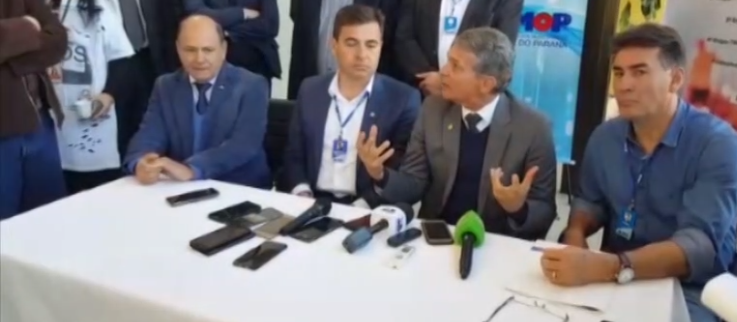 Diretor-geral da Itaipu firma parceria com municípios do Oeste