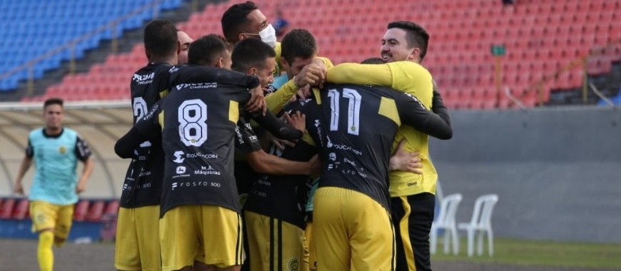 Com gol no último minuto, FC Cascavel e Londrina empatam