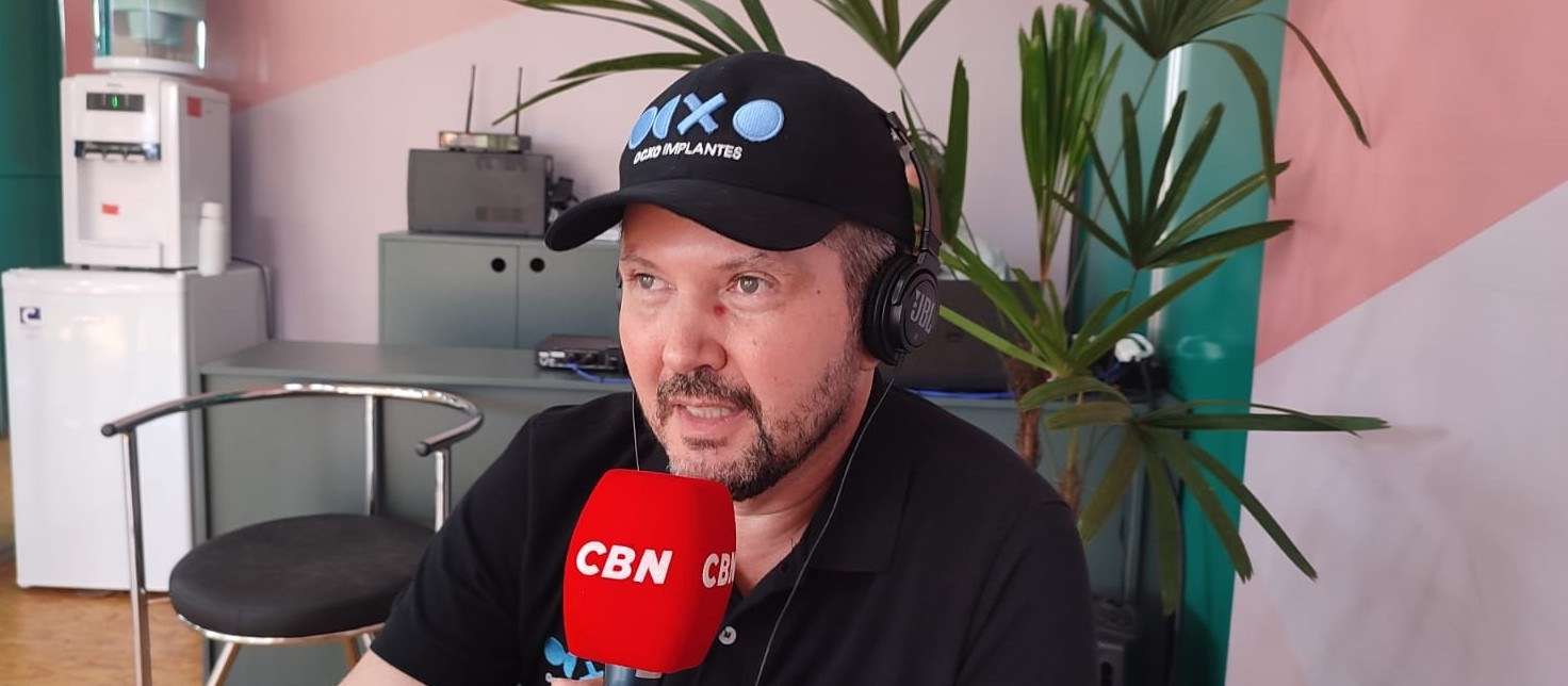 "Somos uma clínica de implantes e também estamos no Show Rural  com as novas tecnologias"
