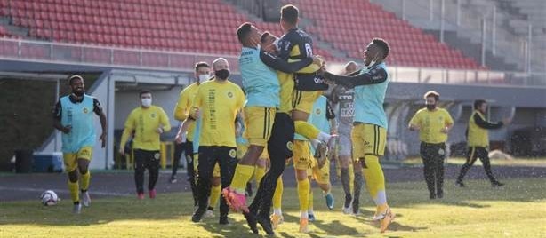 FC Cascavel vence mais uma vez o Rio Branco pela Série "D" do Brasileiro