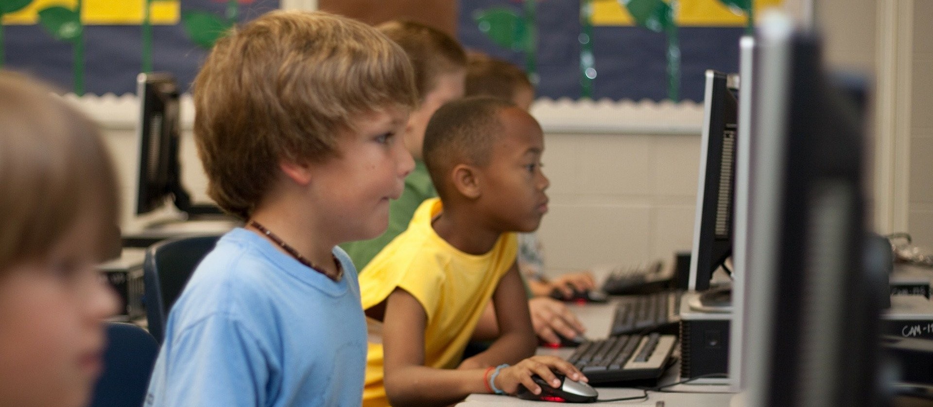 Educação a distância necessária e permanente