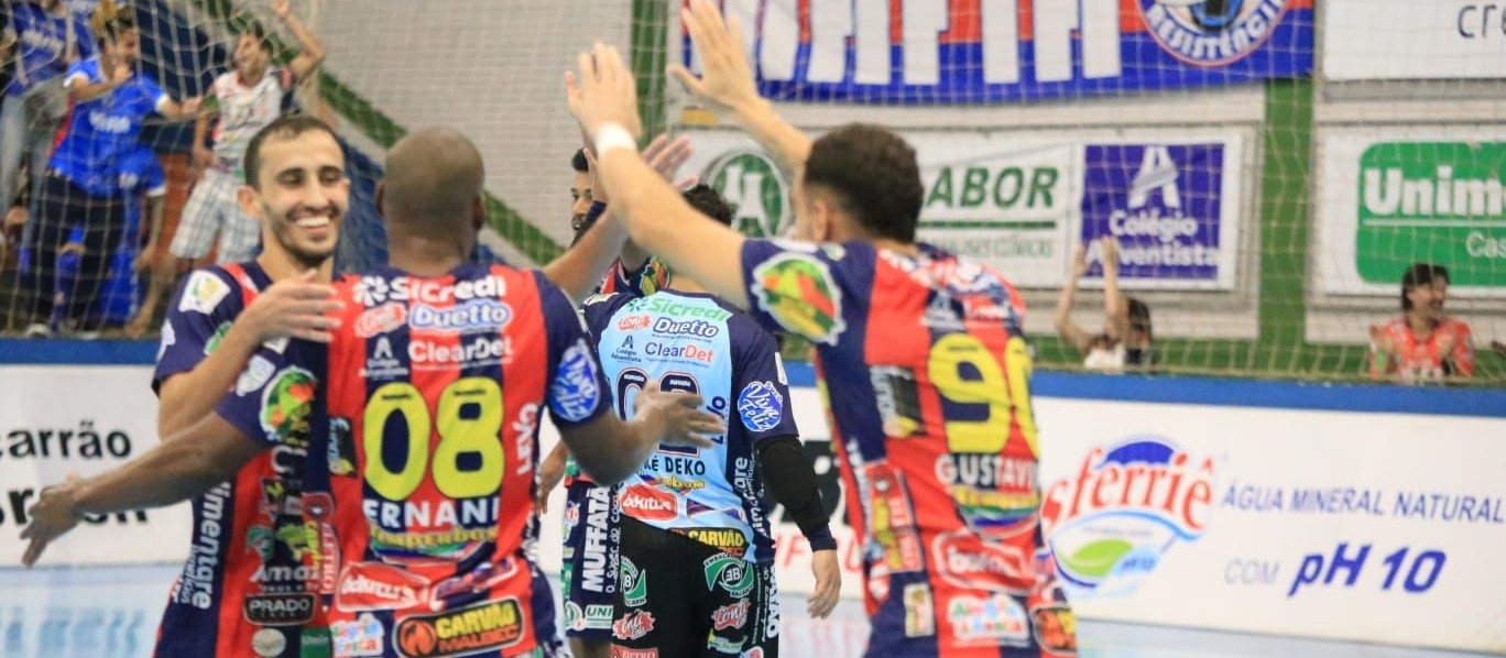 Cascavel Fustal vence sétima partida consecutiva na temporada