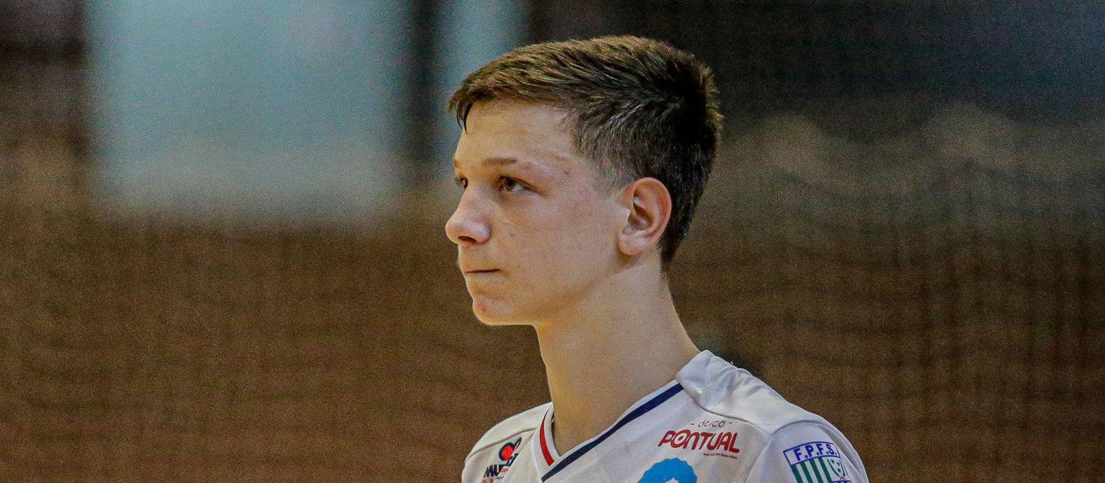 Matheus Brandalise, atleta de Cascavel, é contratado pelo Toledense Futsal