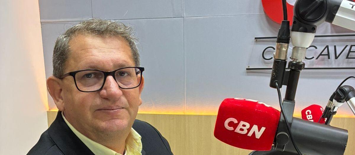 Chefe do Núcleo Regional de Educação alerta sobre cigarros eletrônicos nos colégios