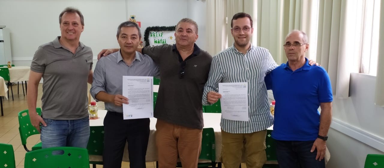 APAE recebe visita de vice-líder do Governo