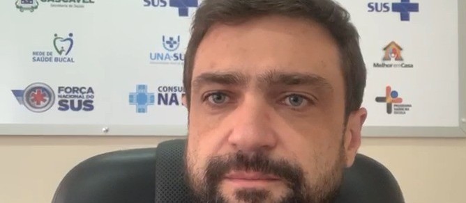 Secretário de Saúde esclarece sobre início da vacinação contra a Covid