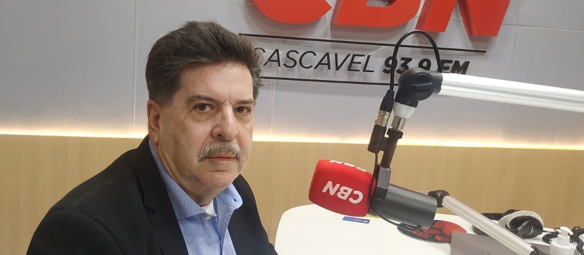 "Cheguei em Cascavel com um fusquinha velho, vendi e comecei a empilhar tijolos"