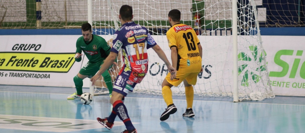 Cascavel Futsal empata com o Sorocaba e ainda sonha com às semifinais