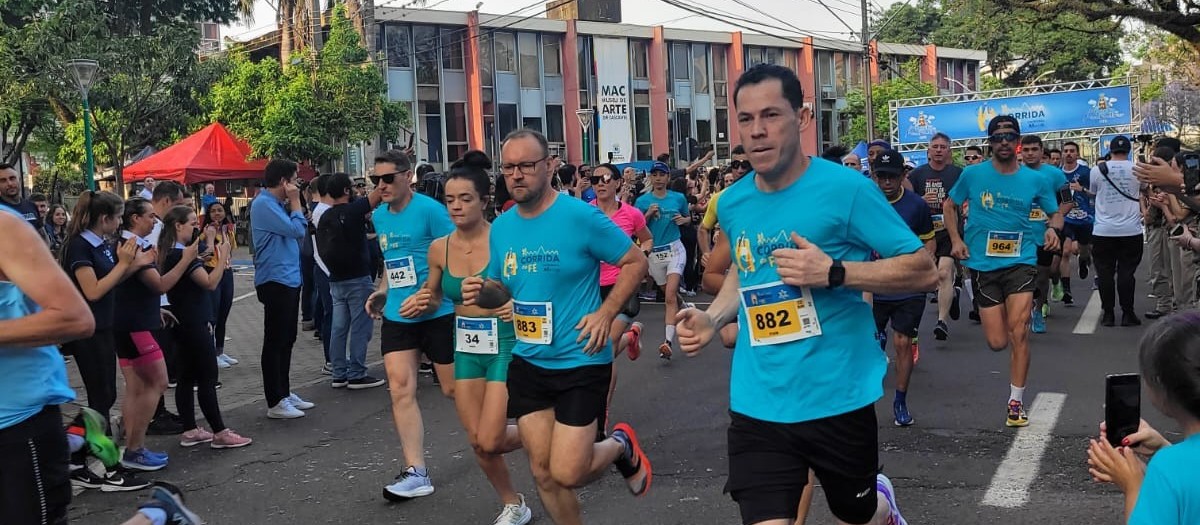 Corrida da Fé reúne milhares de pessoas 