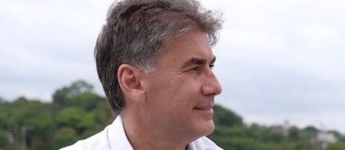 "Estamos aguardando por mais doses e a vacinação avança num ritmo melhor"