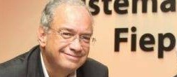"A retomada está começando; e uma situação positiva, anunciada pelo governo, é o incentivo para o consumo dos produtos locais", diz presidente da Fiep