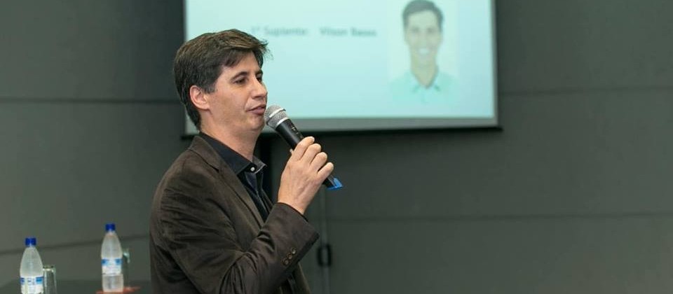 A população está participando mais, entendo que ela precisa estar acompanhando o trabalho de seus eleitos , diz Vilson Basso