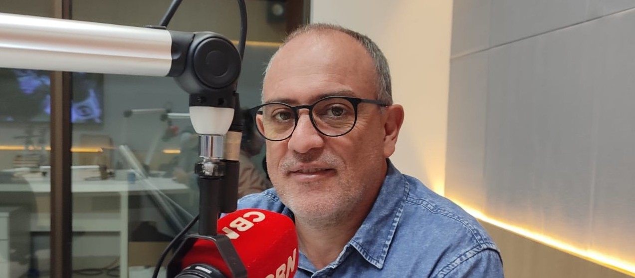 "Os empresários paranaenses estão 'indo' para Santa Catarina, os impostos estão ficando lá", diz Canabarro