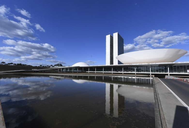 Senadores paranaenses defendem amplo debate sobre texto da Reforma Tributária