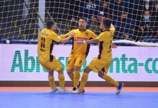Cascavel Futsal perde para o Magnus  e é eliminado