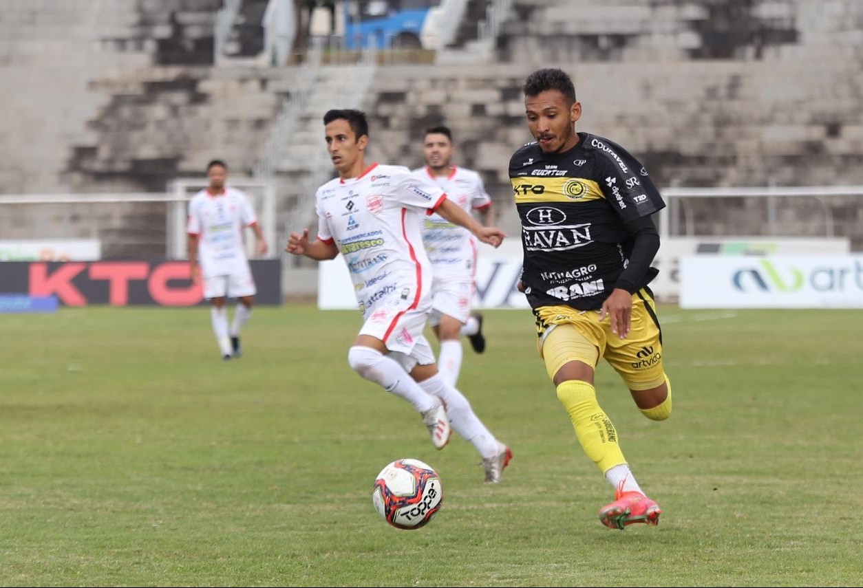 Cascavel empata com Rio Branco e mantém invencibilidade no Paranaense