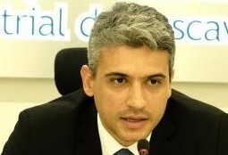 "Parcerias entre pesquisadores e empresas  possibilitam, sem dúvida, importantes avanços"