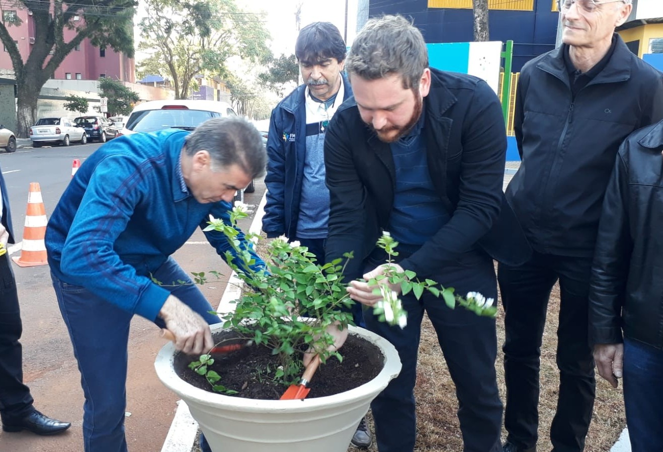 Marcellino Champagnat é a primeira praça adotada do programa Adote uma Praça 