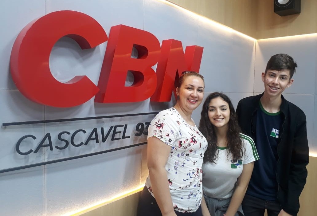 Piso sustentável criado  por alunos de escola pública de  Cascavel