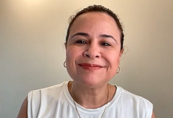 "O principal desafio é a capacitação. Mas, não só dos professores", relata Luciana Brites